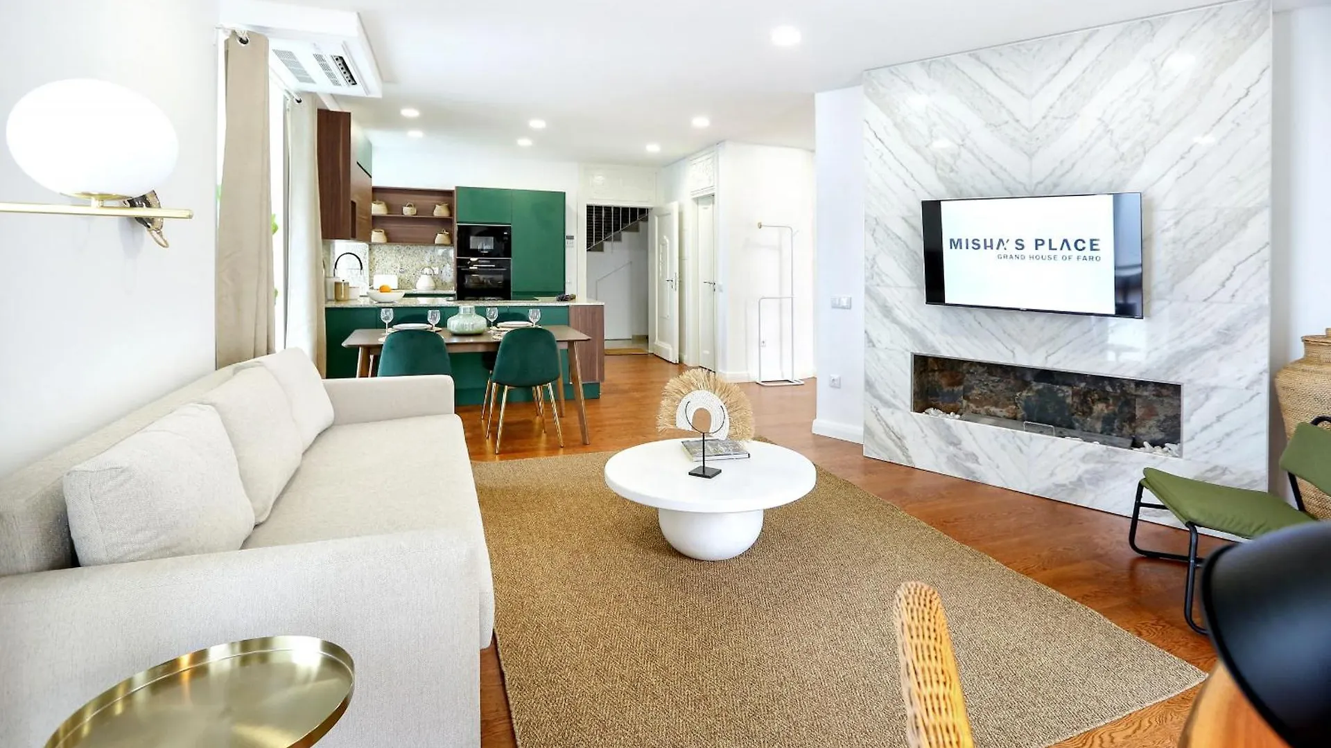 Apartment Green Bliss In Faro, Central One-Bed Oasis